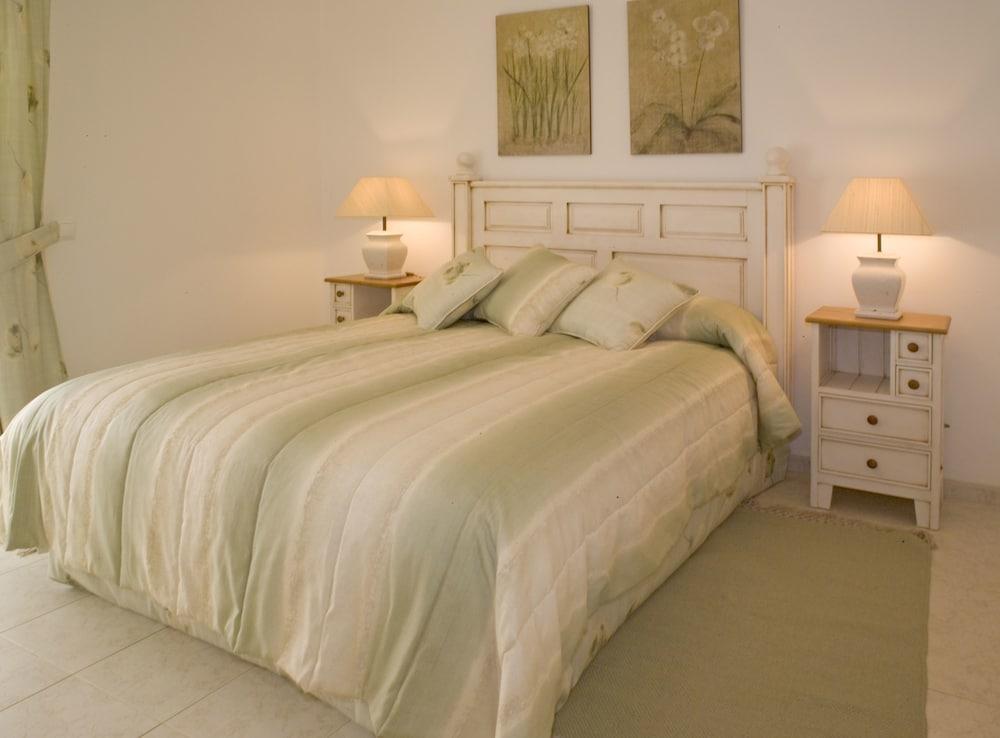 בודנס Quinta Da Encosta Velha - Santo Antonio, Villas, Golf & Spa מראה חיצוני תמונה